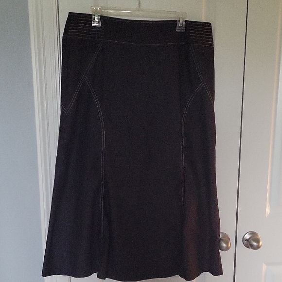 Black A-Line Midi Skirt with Pleats for Work - Picture 1 of 3
